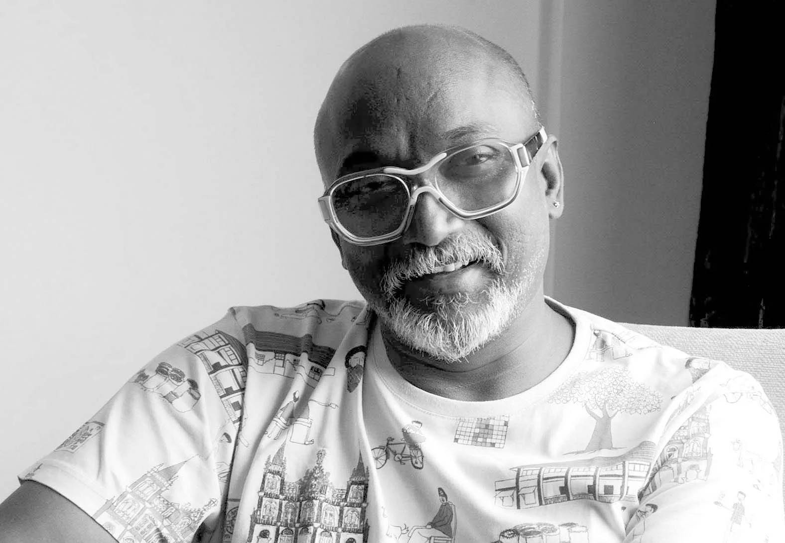 ബോസ് കൃഷ്ണമാചാരി കൊച്ചി ബിനാെല ഫൗണ്ടേഷനിൽ നിന്ന് രാജി വച്ചു